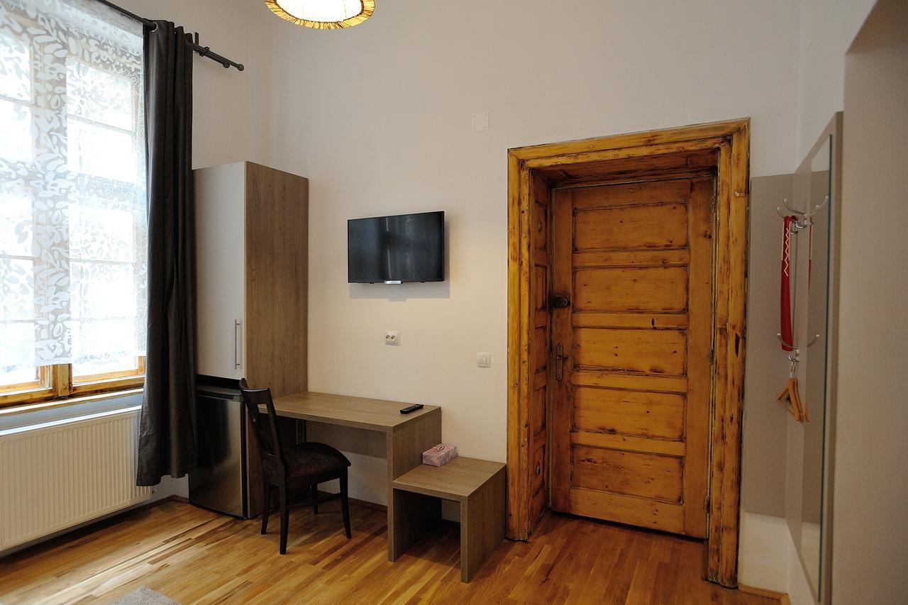 Dinicu Residence - Central Location ブラショフ エクステリア 写真